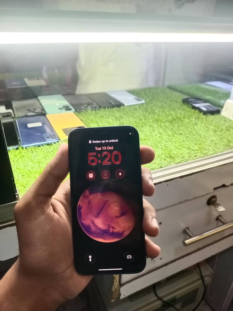 Apple iPhone 12 mini 7