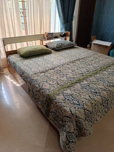 Double bed without mattress