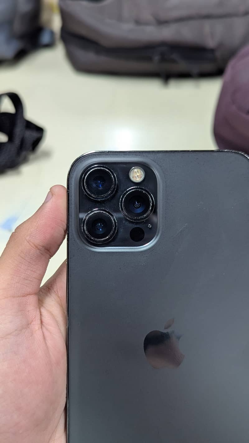 iPhone 12 Pro Max 7