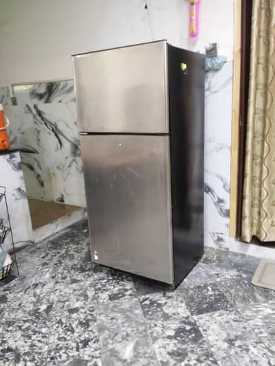 Waves Fridge