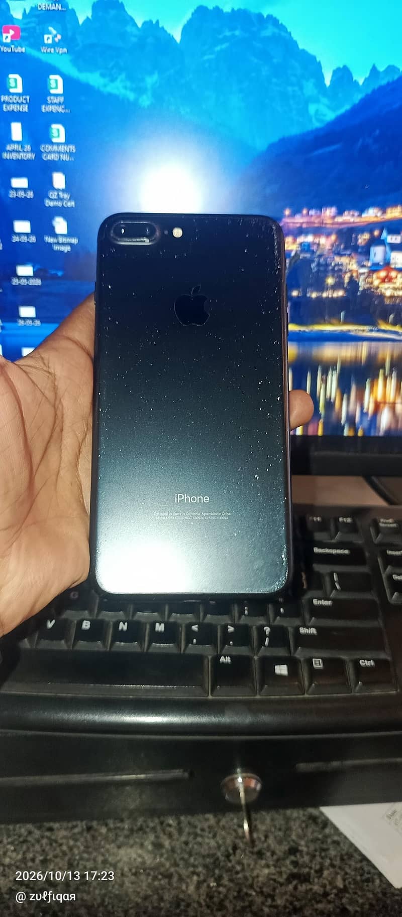 Apple iPhone 7 Plus 1