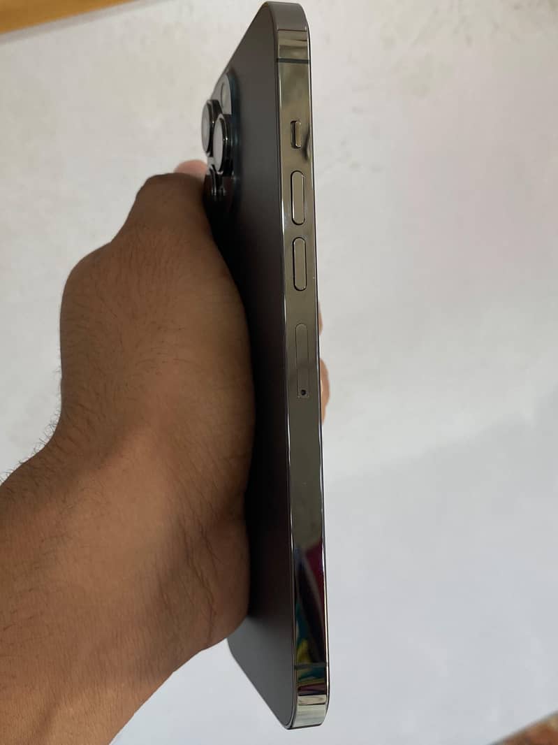 Apple iPhone 13 Pro Max 5
