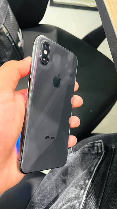 iPhone XS 256GB Non-PTA | Original | Box + Charger | Rs. 18,000