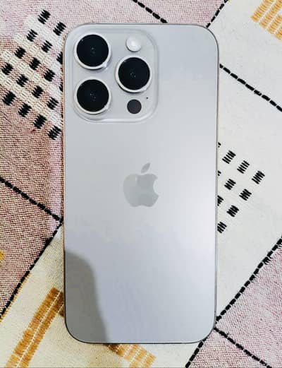 Apple iPhone 15 Pro