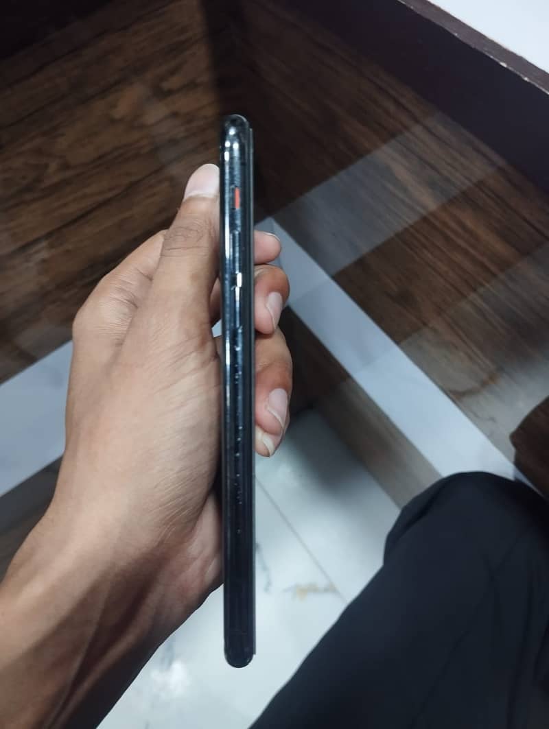 Apple iPhone X 2