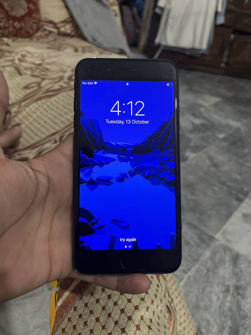 Apple iPhone 7 Plus 0