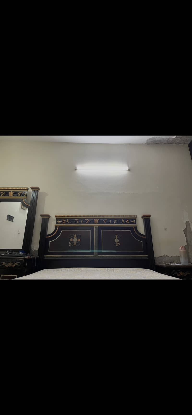 Bed dressing table side tables 0