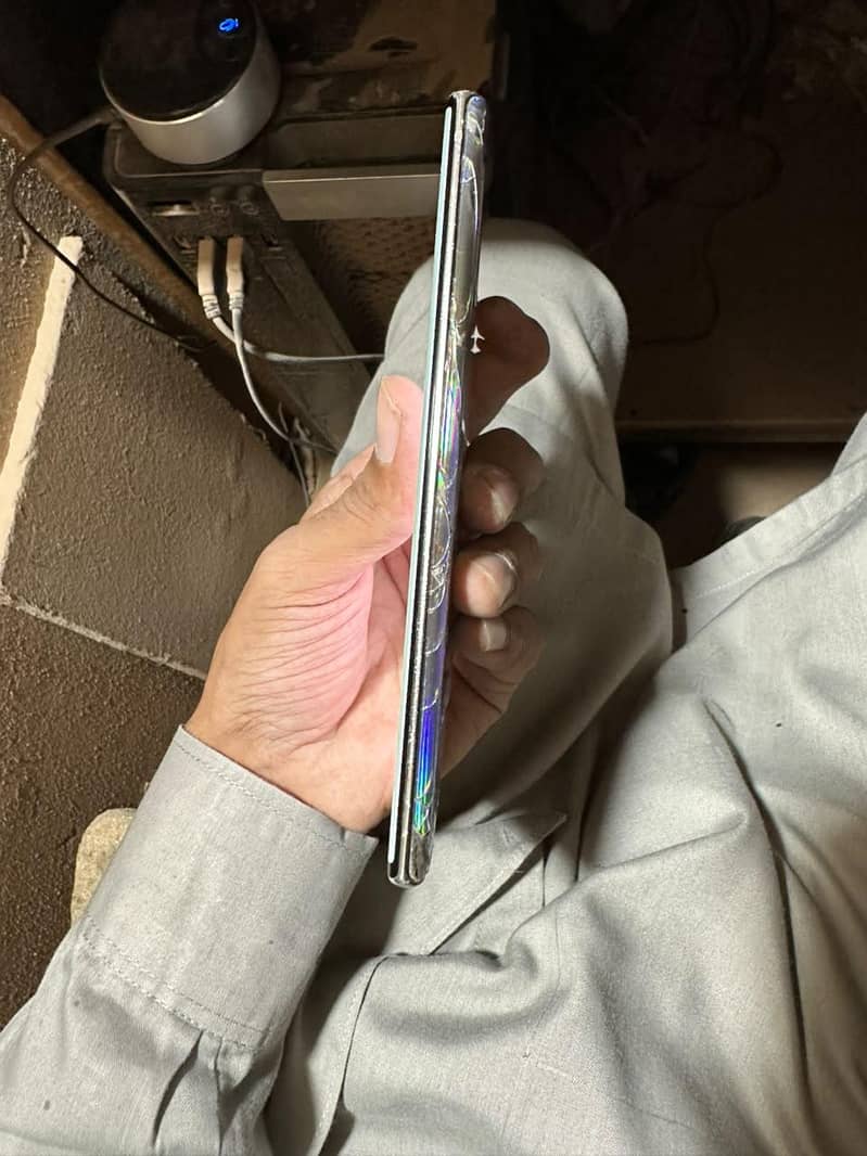 Samsung Mobile Note 10 Plus 5