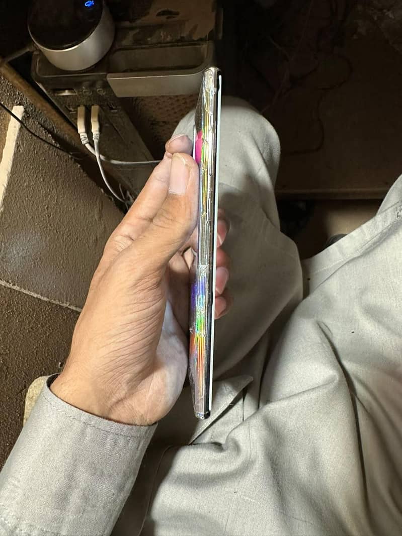 Samsung Mobile Note 10 Plus 6