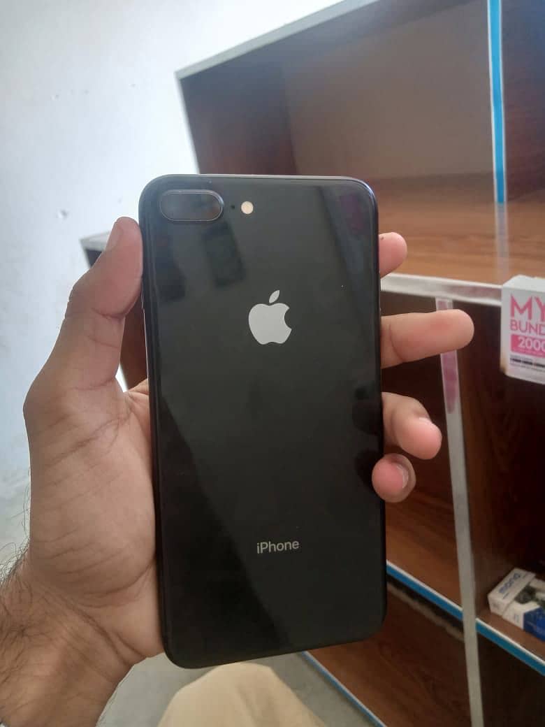 Apple IPhone 8plus 2