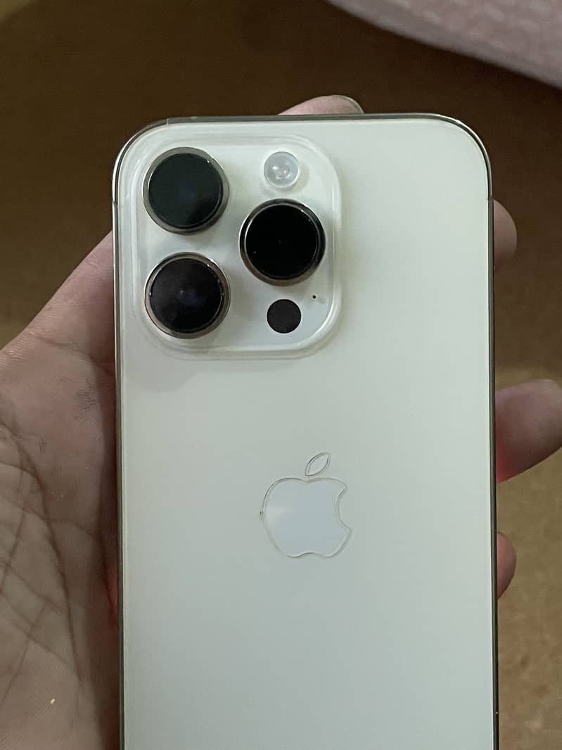 Apple iPhone 14 Pro 8
