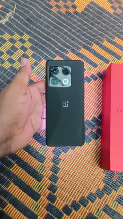 One Plus 10 Pro