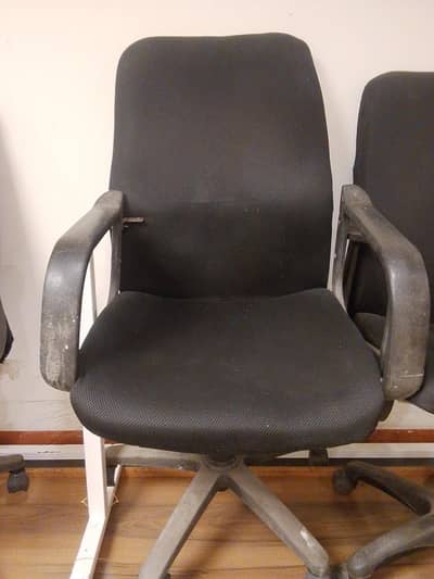 1 Executive Table With Draw & Leather Revolving Chair & 3 Chair