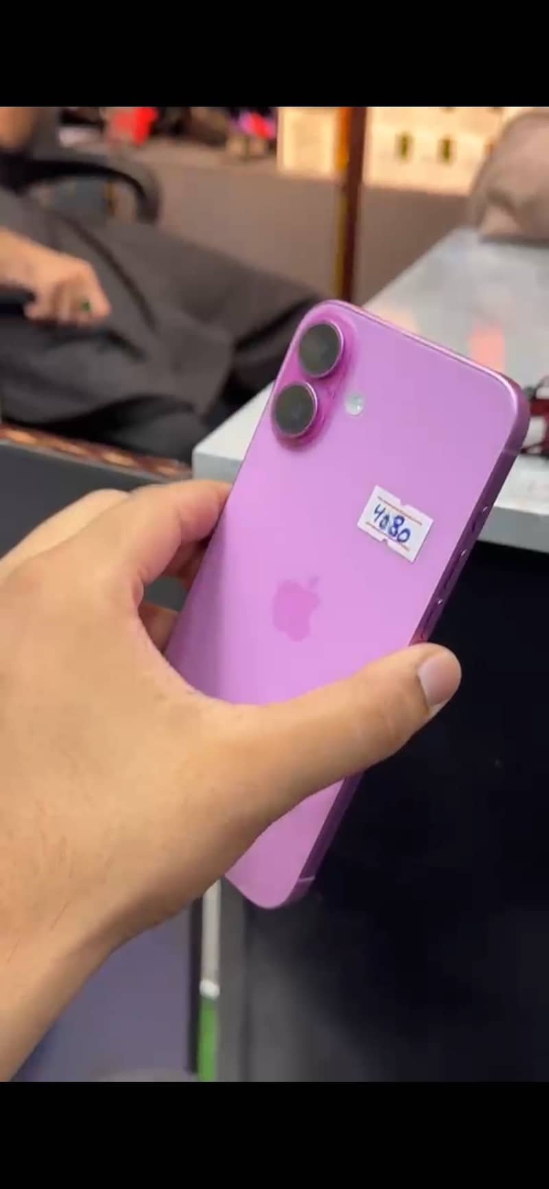 Apple iPhone 16 Plus 1