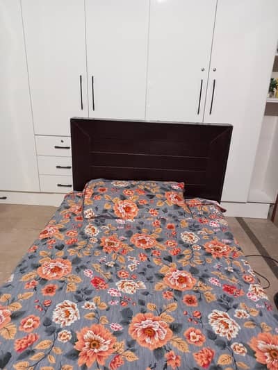 single bed good condition