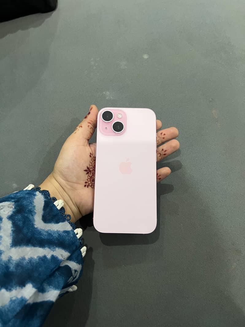 Apple iPhone 15 pink JV 0