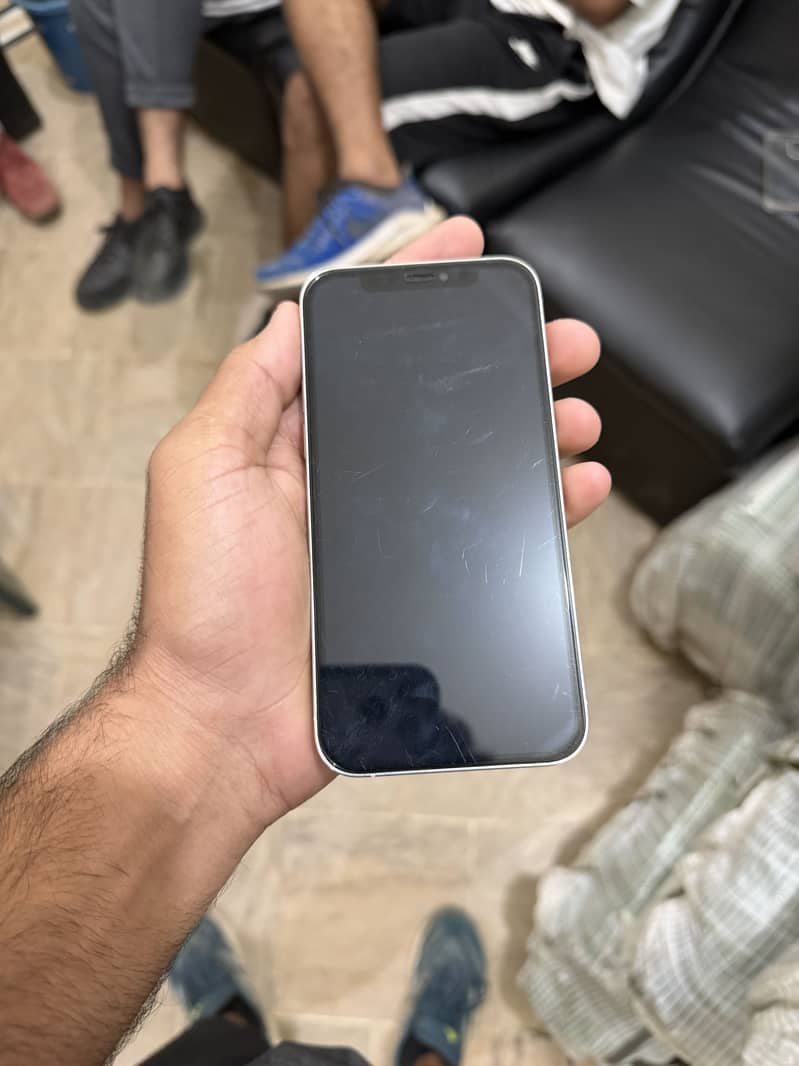 Apple iPhone 12 Pro 3