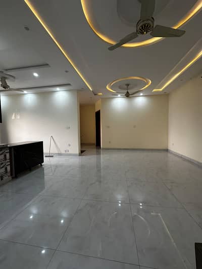 Lush Condition 10 Marla Double Story 5 Bed Room House Available For Rent