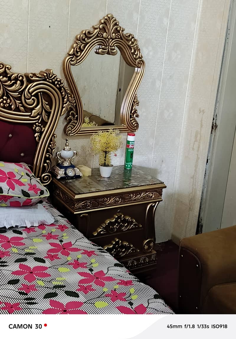 Bed,side Tables 4