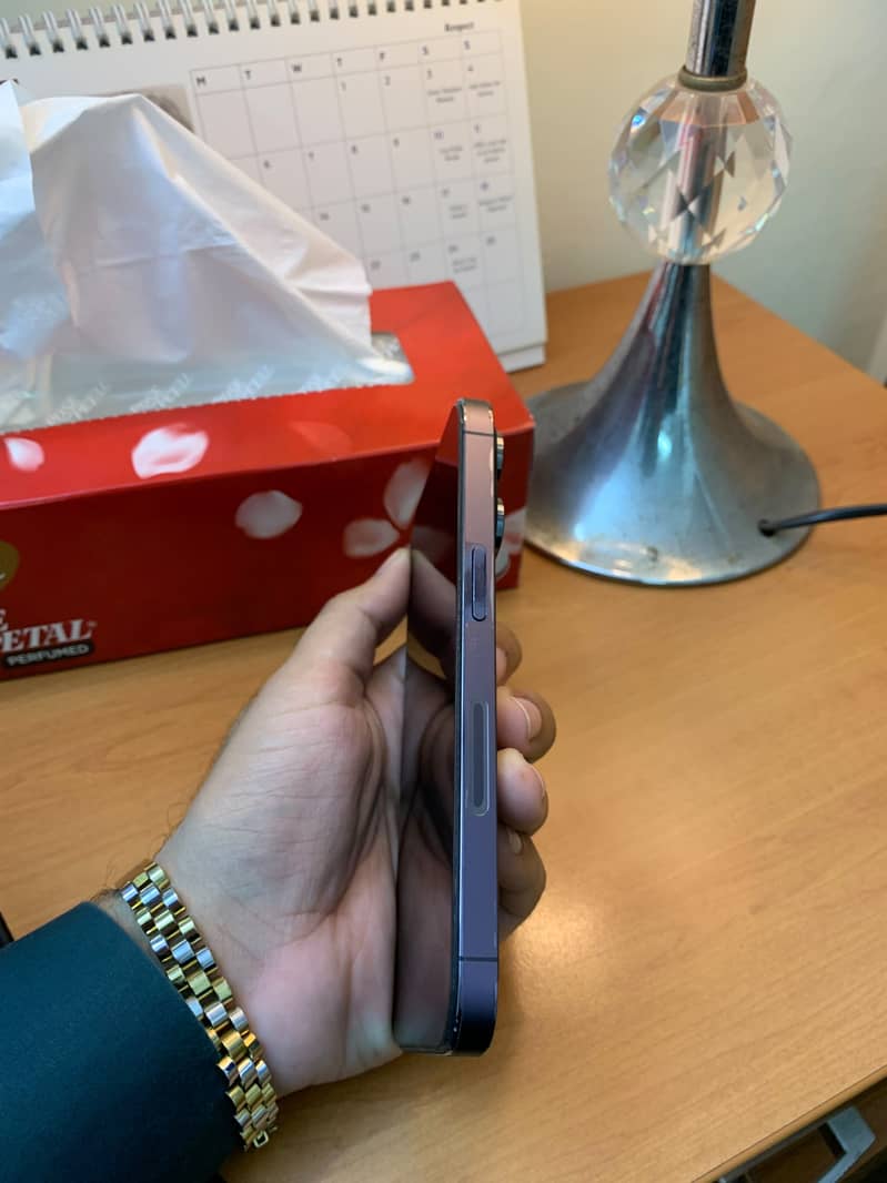 Apple iPhone 14 Pro 1