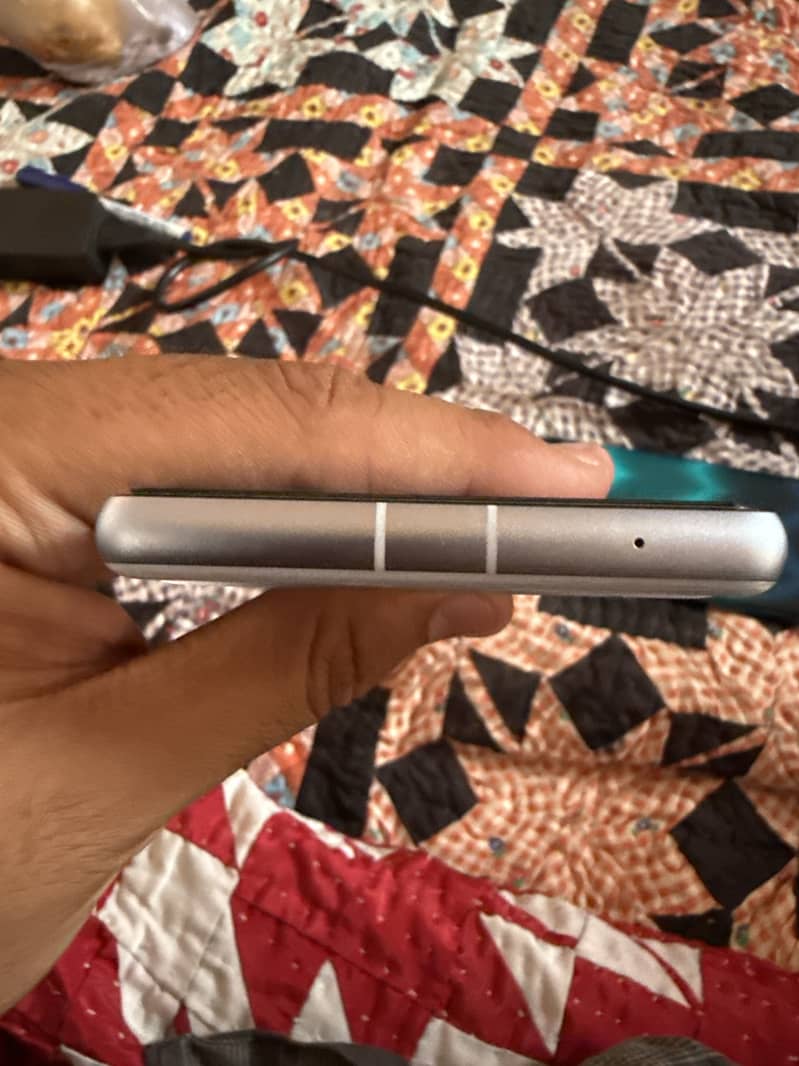 Google Pixel 7a 3