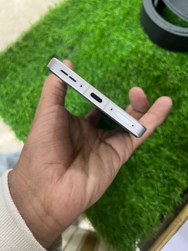 One Plus 13R 3