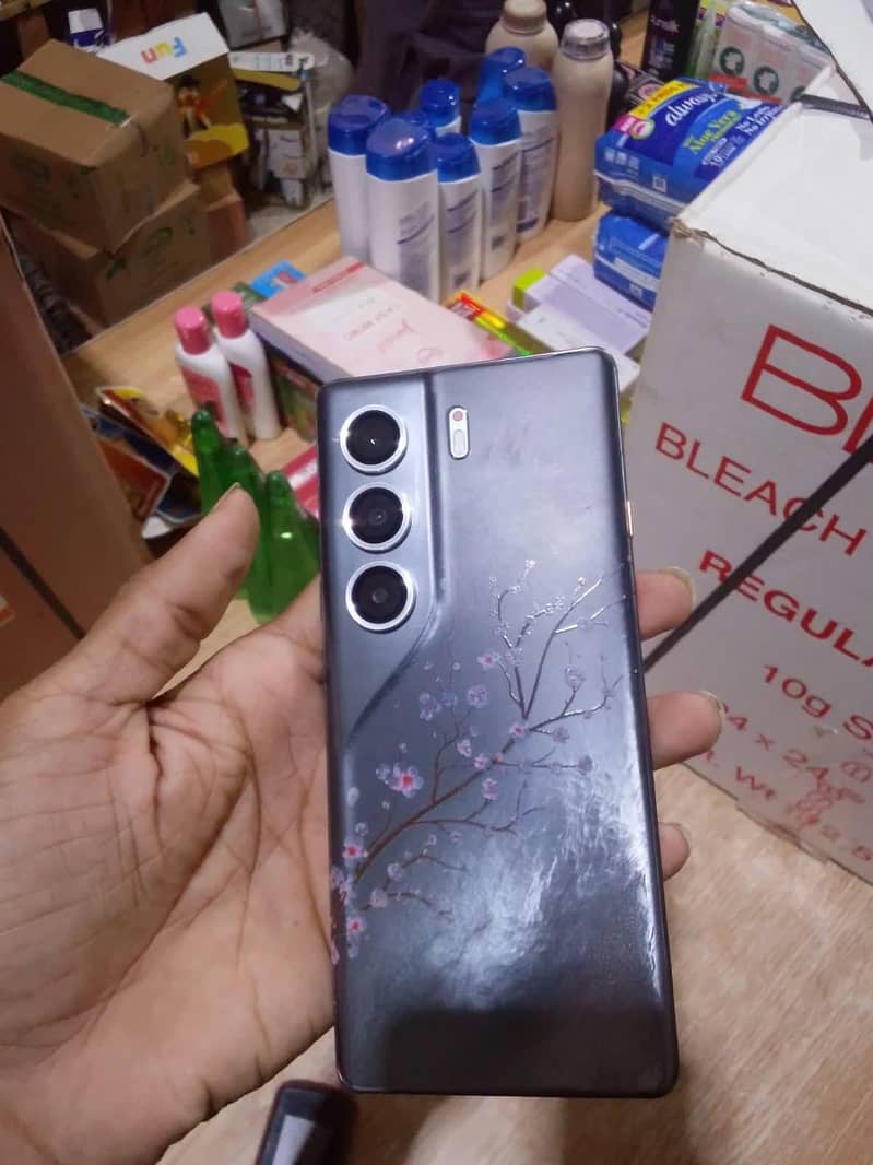 Tecno CAMON 40 Pro 2