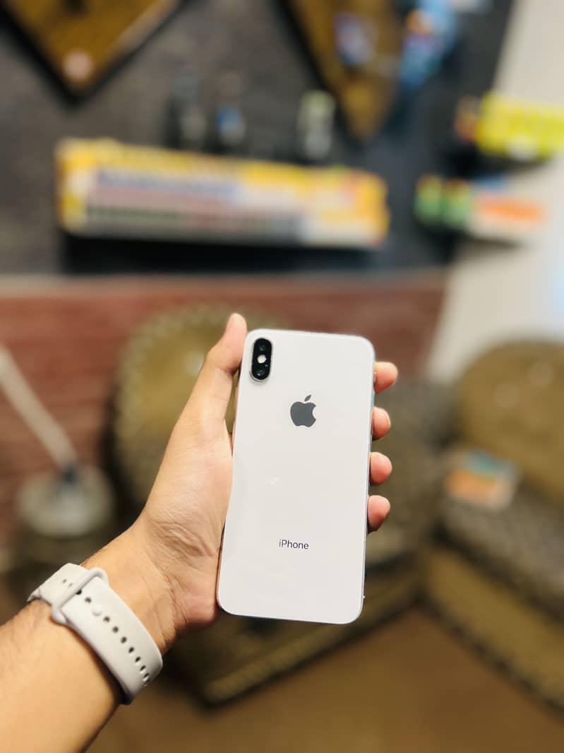 Apple iPhone X 6