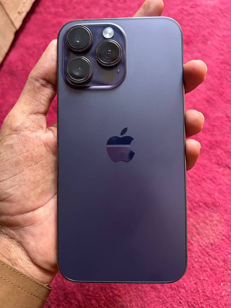 Apple iPhone 14 Pro Max 0