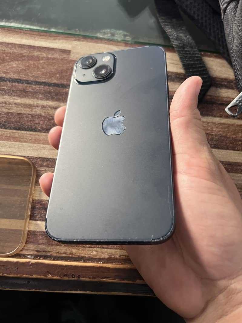 Apple iPhone 13 3