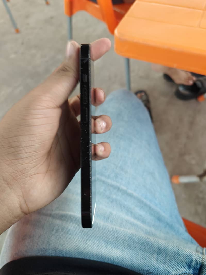 Apple iPhone 14 Pro 4