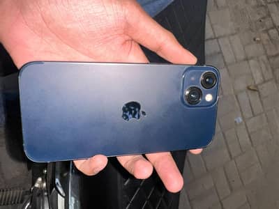 Apple iPhone 13