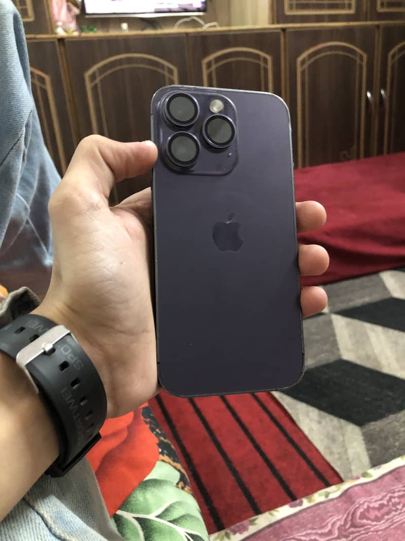 Apple iPhone 14 Pro 4
