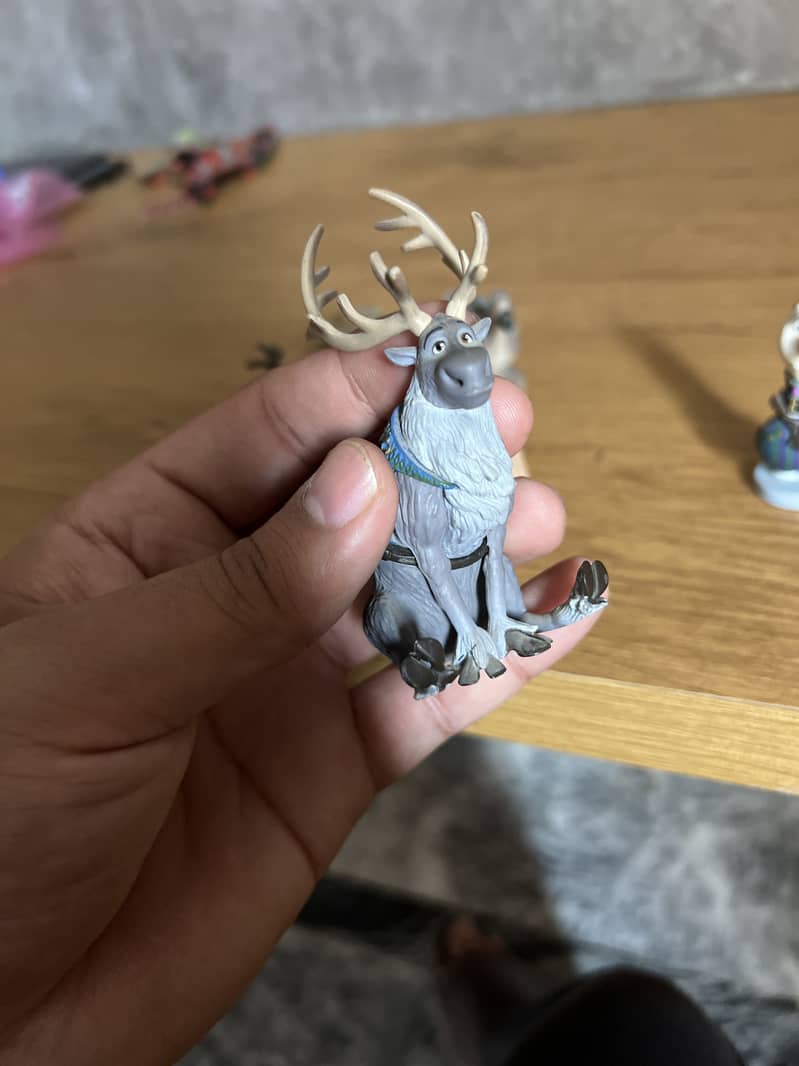 Mini action figures 3