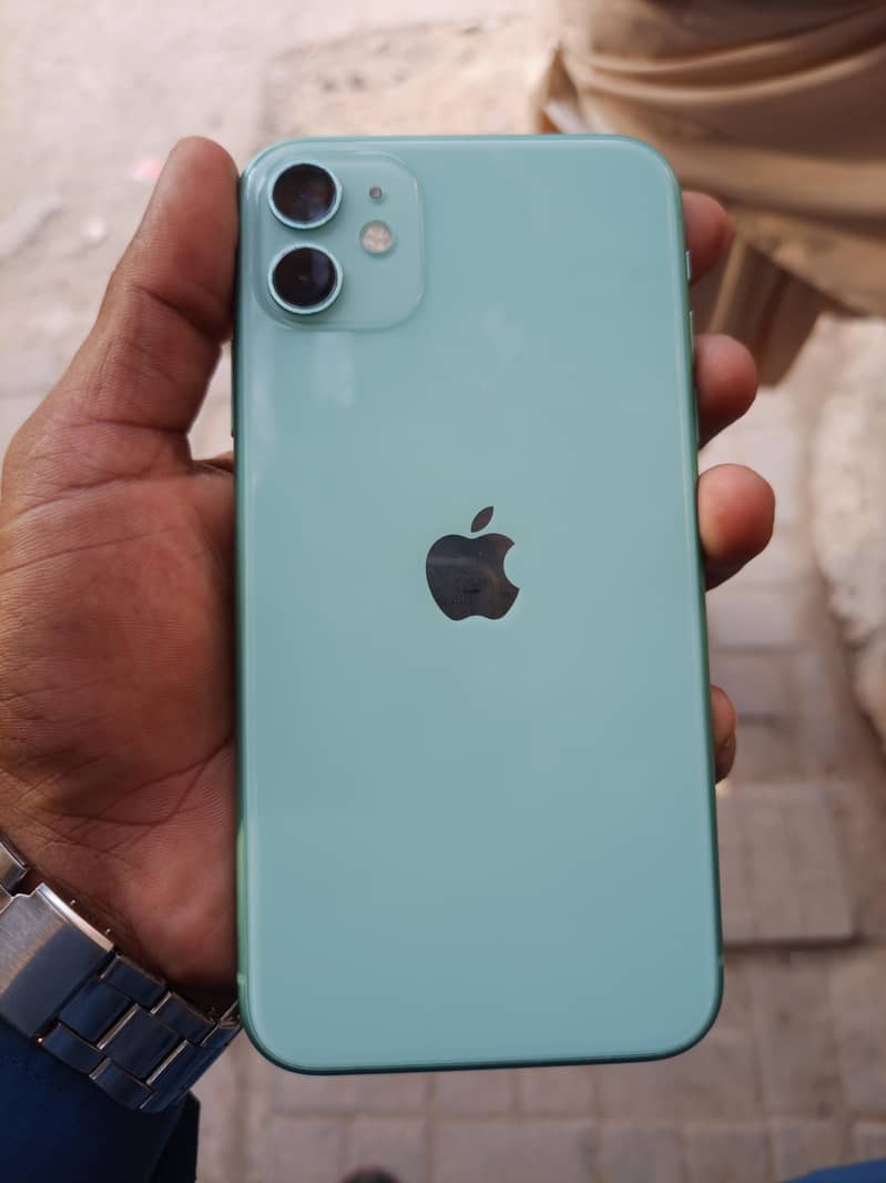 Apple iPhone 11 0