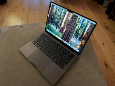 Apple Macbook Pro 16" M4 Pro Chip 14-Core CPU 20-Core GPU