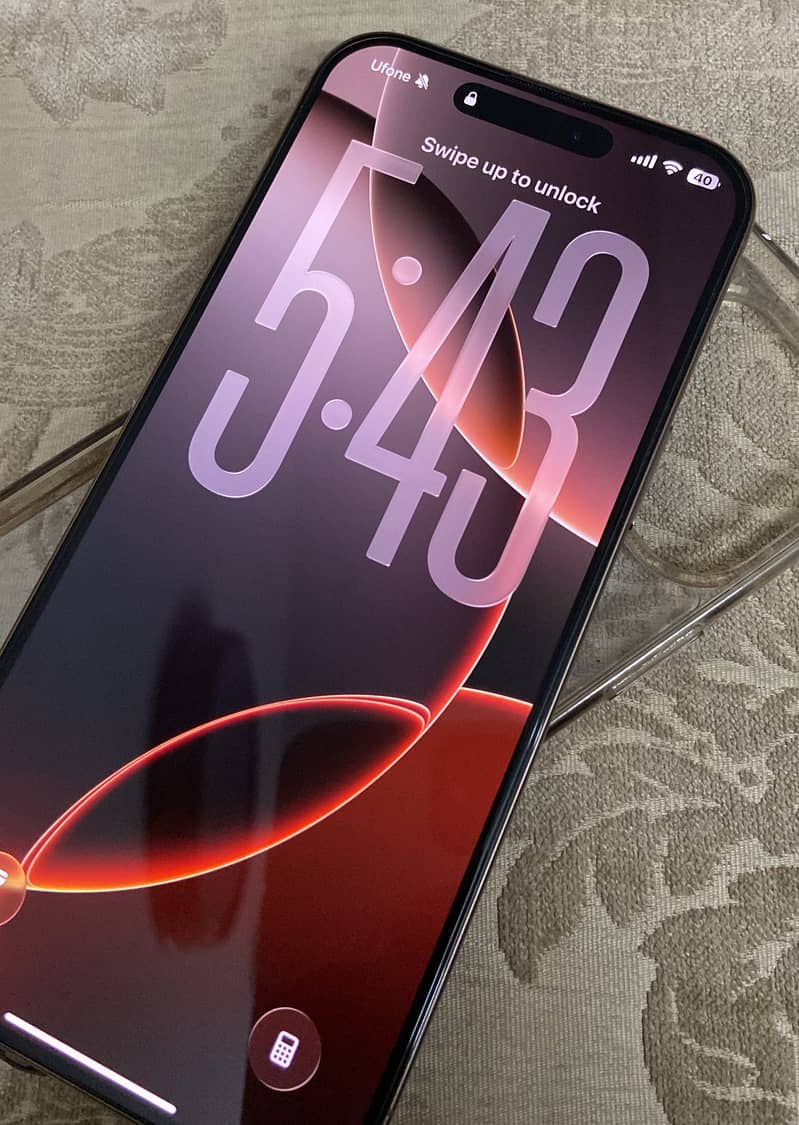 Apple iPhone 16 Pro Max 2