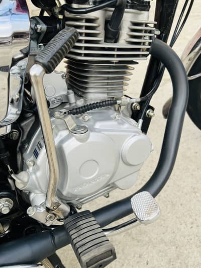 Motercycle orignal condition- Honda 125