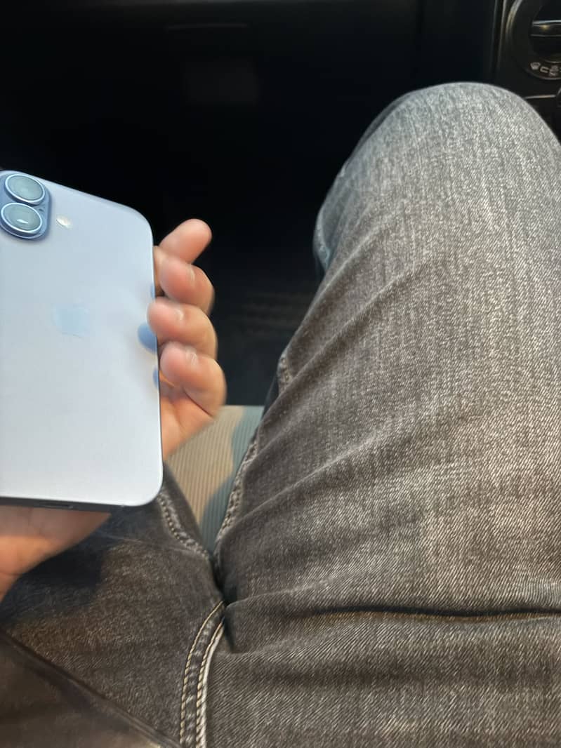 Apple iPhone 17 0