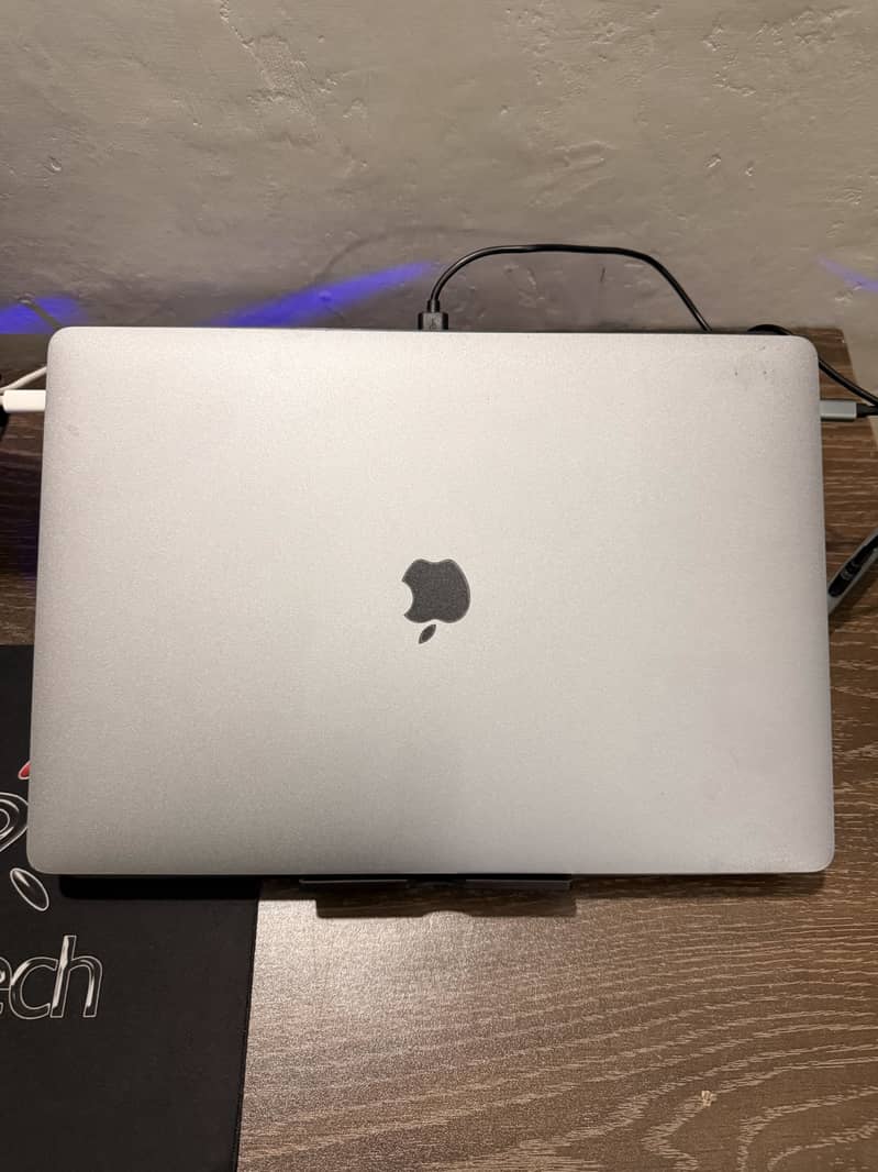 Macbook pro 2019 0