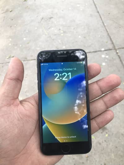 Apple iPhone 8