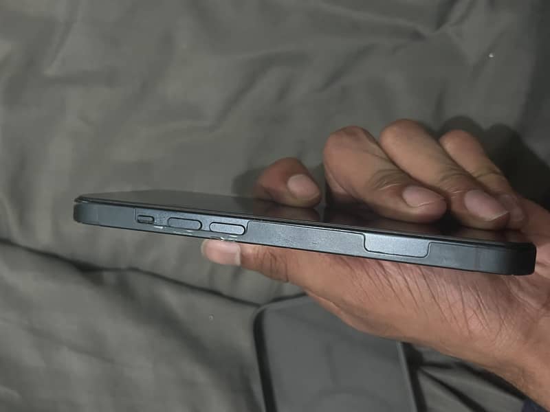 Apple iPhone 14 2