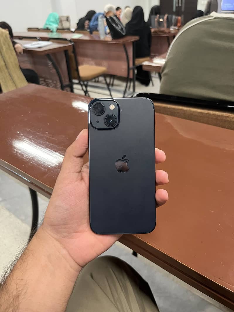 Apple iPhone 13 3