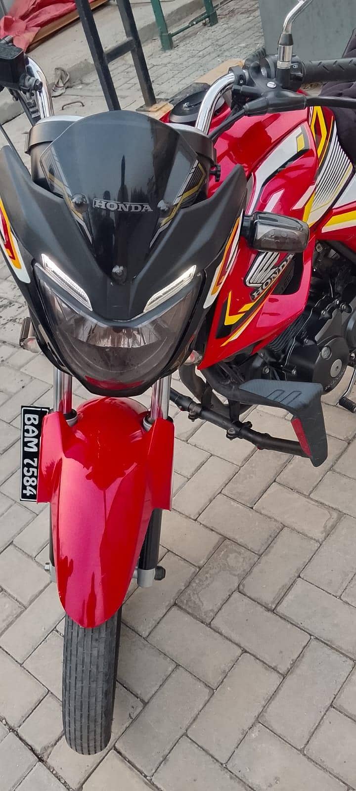 Honda cb150f 4