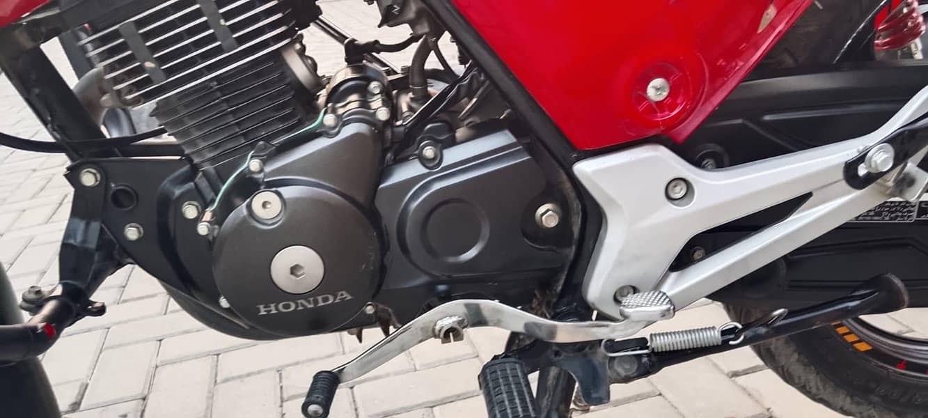 Honda cb150f 8
