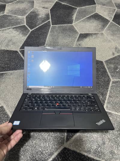 Lenovo x280 i7 8th generation 16GB RAM 256GB SSD