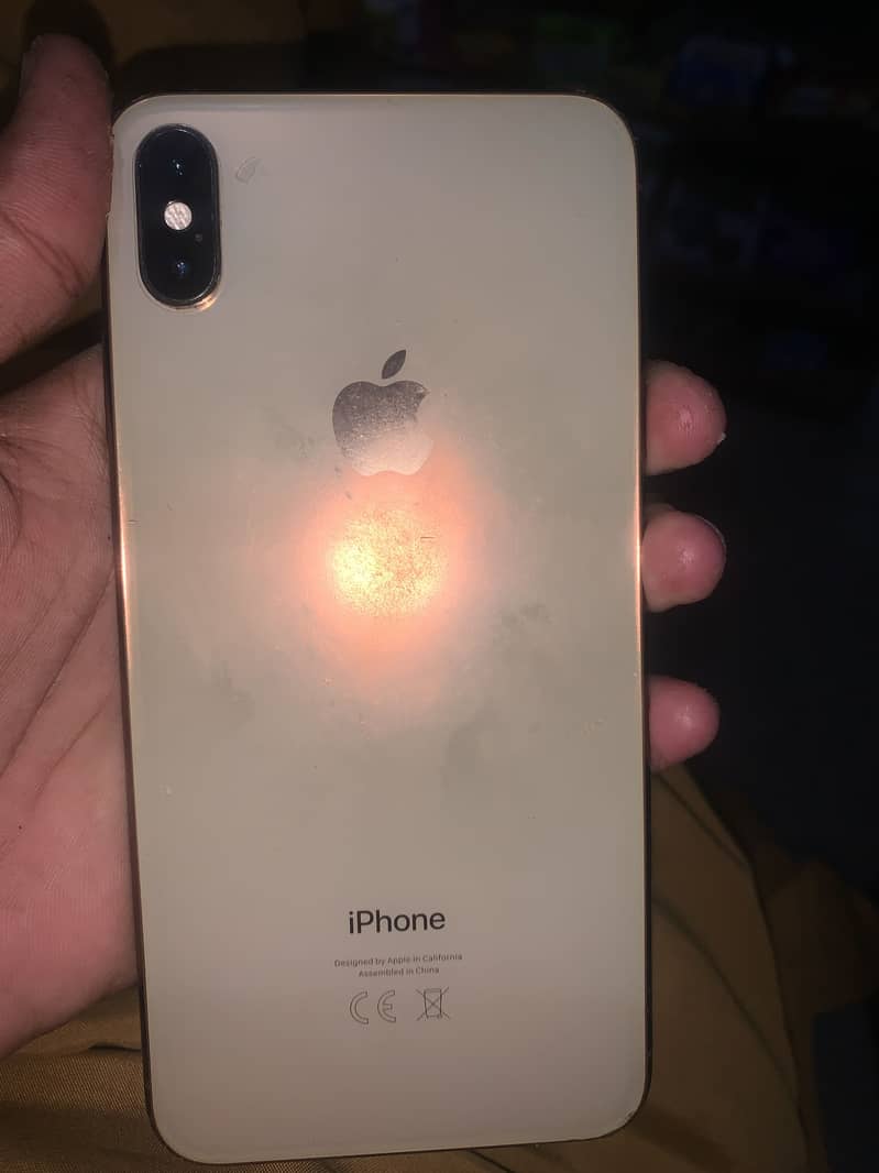 Apple iPhone XS Max 0