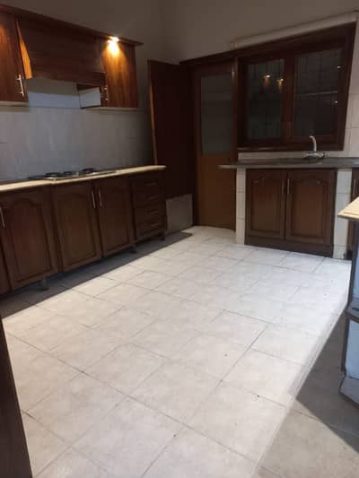 DEFENCE 500 YARDS BUNGALOW FOR RENT