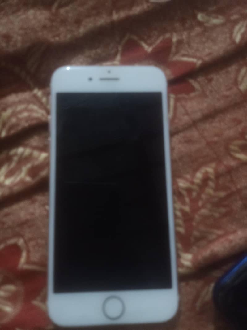 Apple iPhone 7 Plus 0
