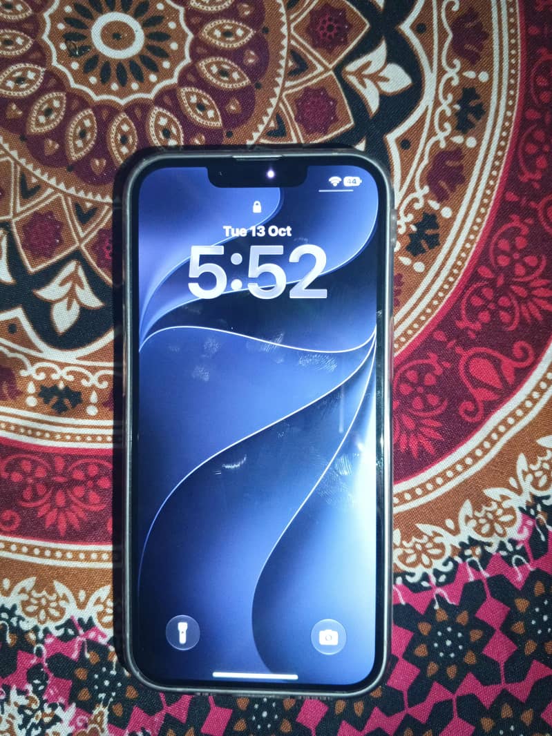 Apple iPhone 16e 0